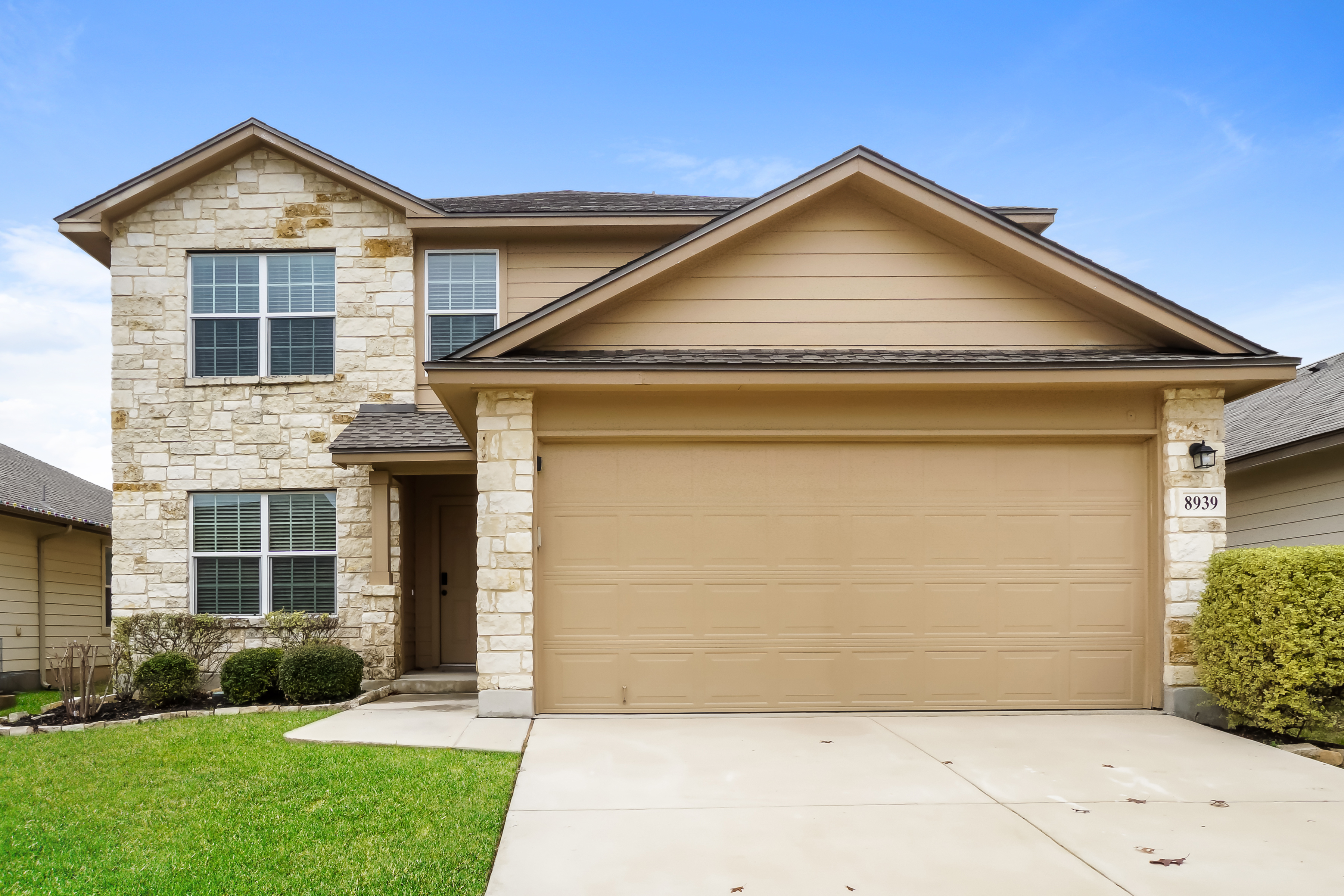 8939 HICKMAN PARK SAN ANTONIO, TX 78254